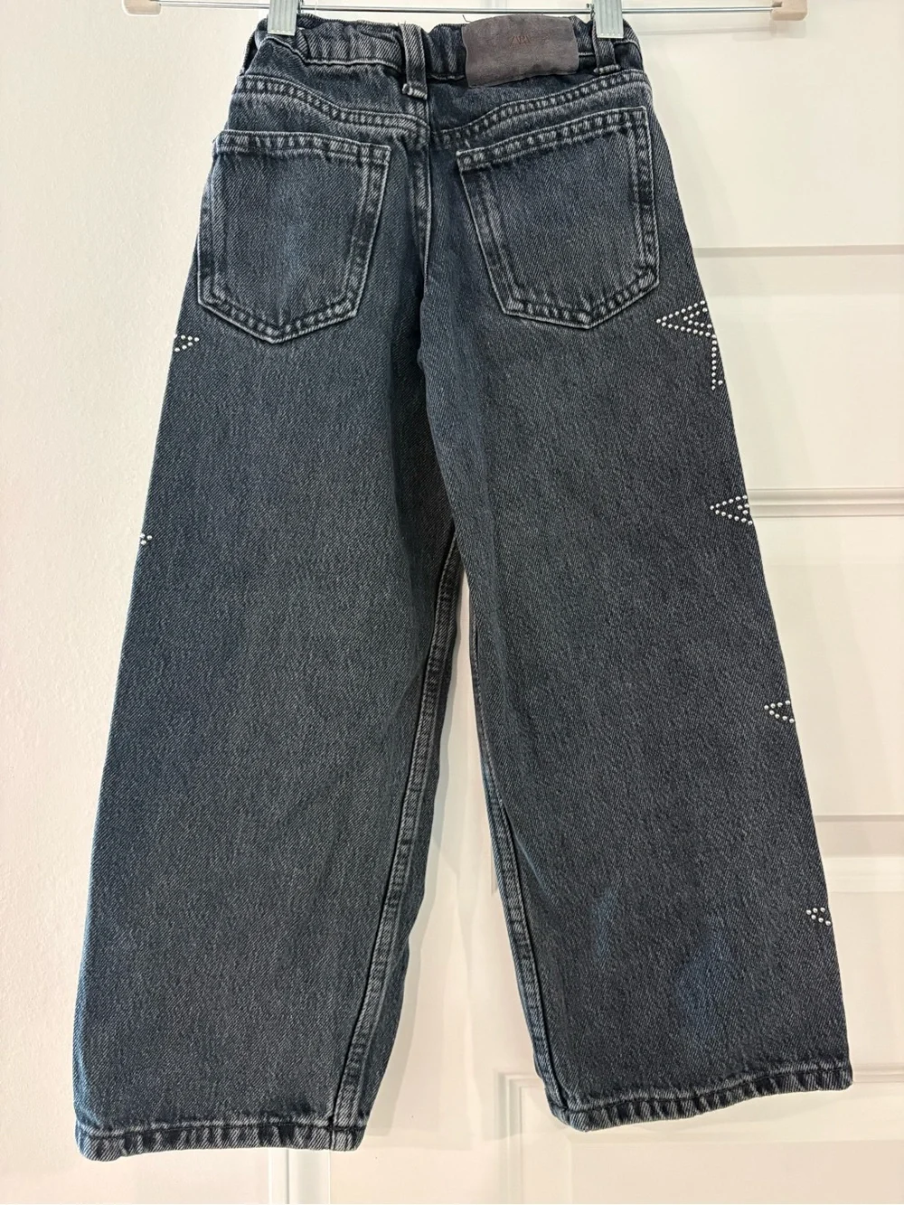 Zara Girls' Gray and Black Pearl & Star Accent Jeans size 6/7